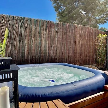 Апартаменти Apartamento Con Patio Y Jacuzzi Privado Калафат Екстер'єр фото