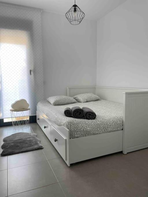 Апартаменти Apartamento Con Patio Y Jacuzzi Privado Калафат Екстер'єр фото
